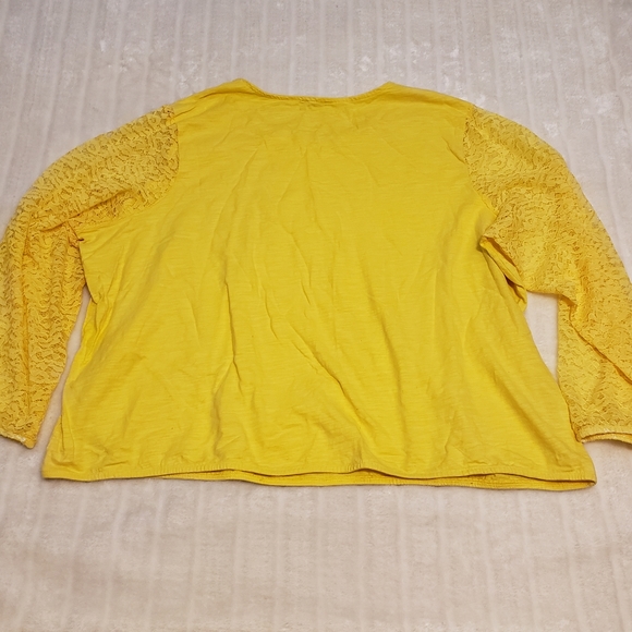 Avon Yellow Lace Sleeve Top - Picture 10 of 16